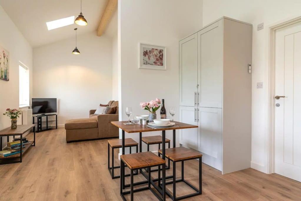 Rose Barn - Luxury Barn Accommodation In The Cotswolds Gretton  Exteriör bild