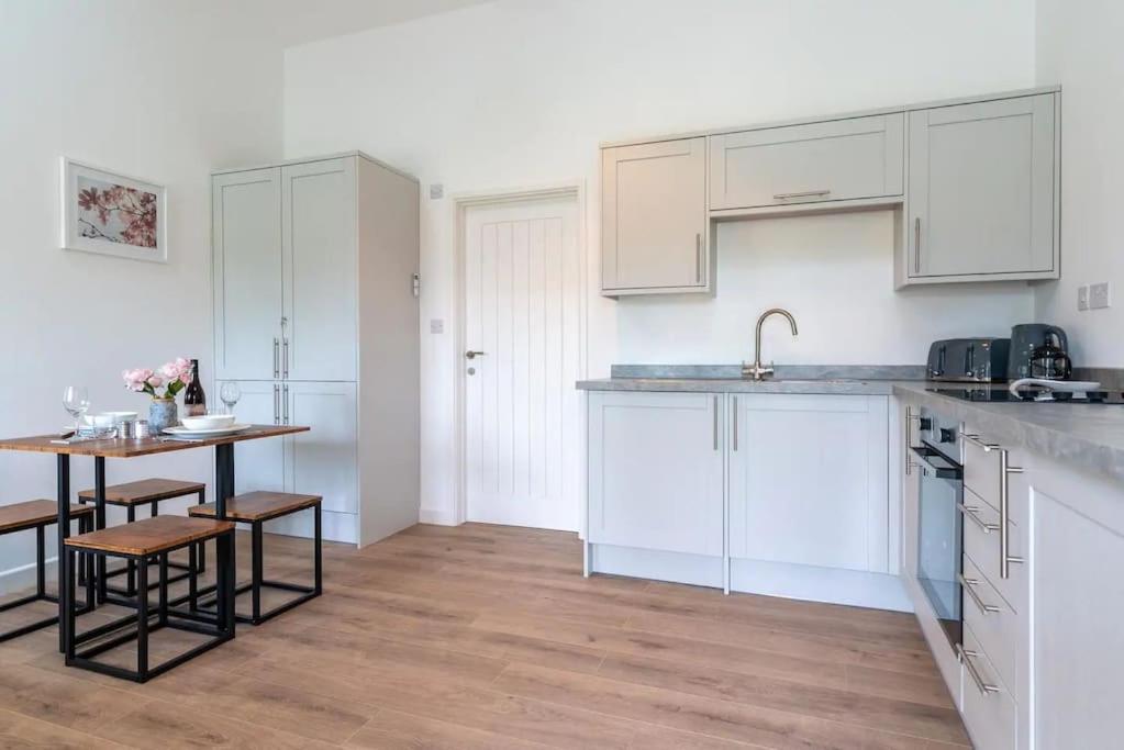 Rose Barn - Luxury Barn Accommodation In The Cotswolds Gretton  Exteriör bild